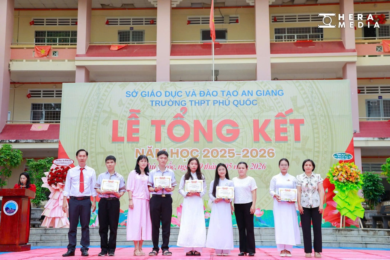 TRƯỜNG THPT PHÚ QUỐC TỔ CHỨC LỄ TỔNG KẾT  NĂM HỌC 2025 – 2026